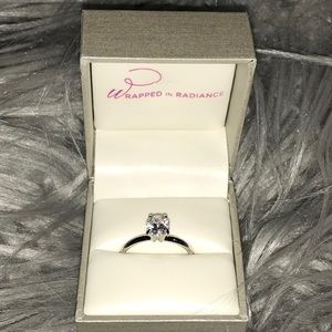 Vintage .925 Sterling Silver Round CZ Ring